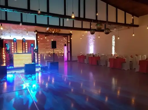Sala Balowa – stanowisko DJ i oświetlenie